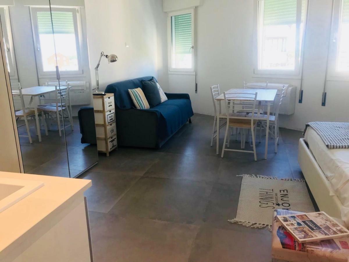 Appartamento Piazza Mazzini ليدو دي يسولو المظهر الخارجي الصورة
